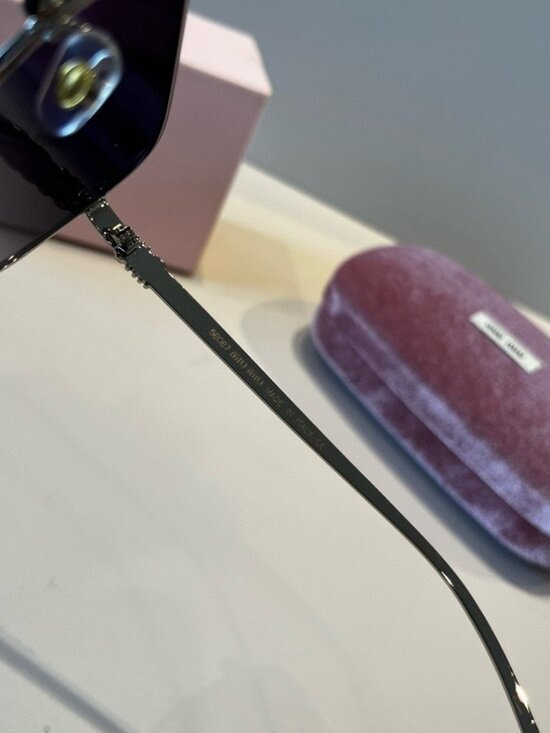 ? Miu Miu Designer Sunglasses | Full Set Included